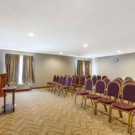 Quality Inn Raleigh Downtown Экстерьер фото