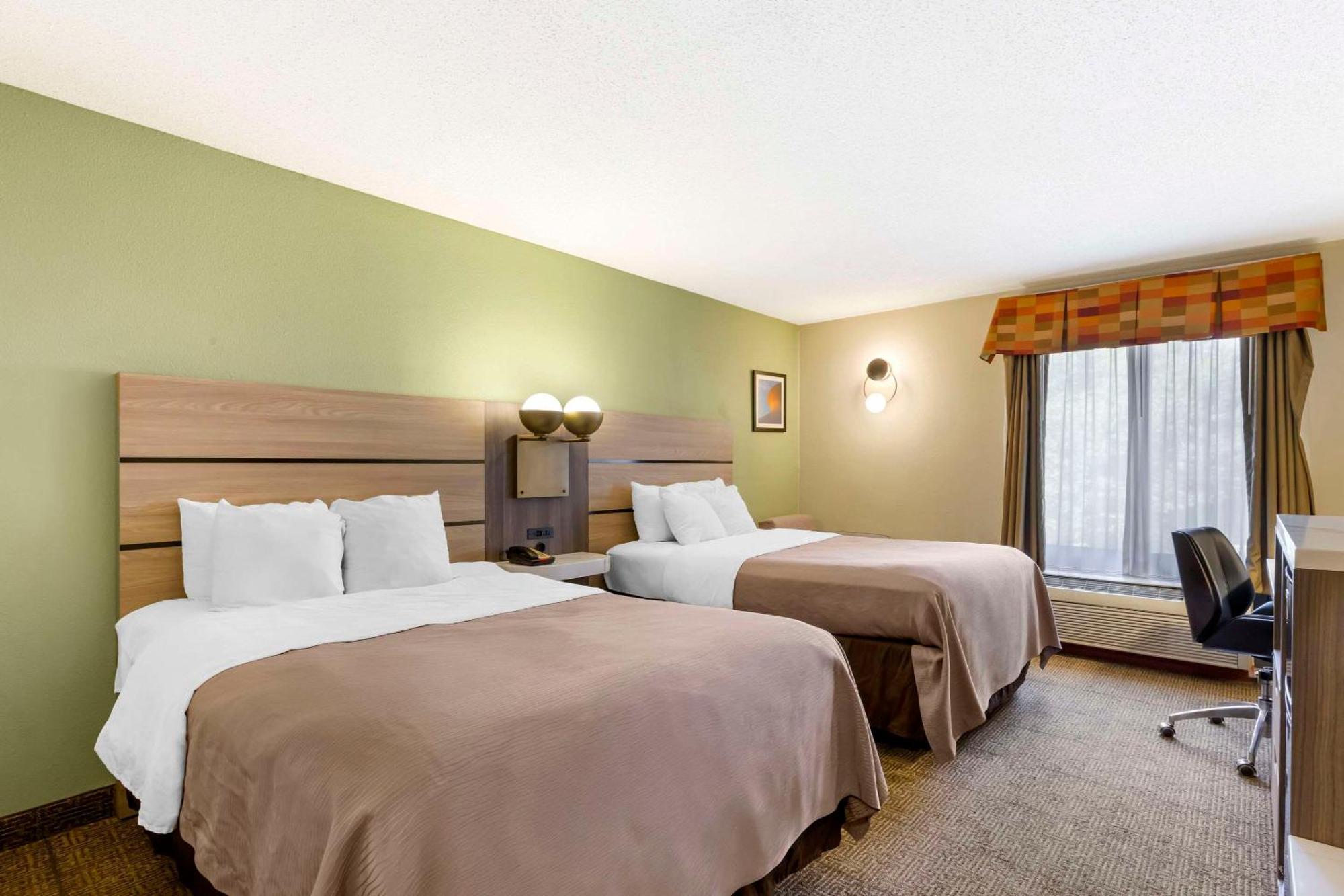 Quality Inn Raleigh Downtown Экстерьер фото