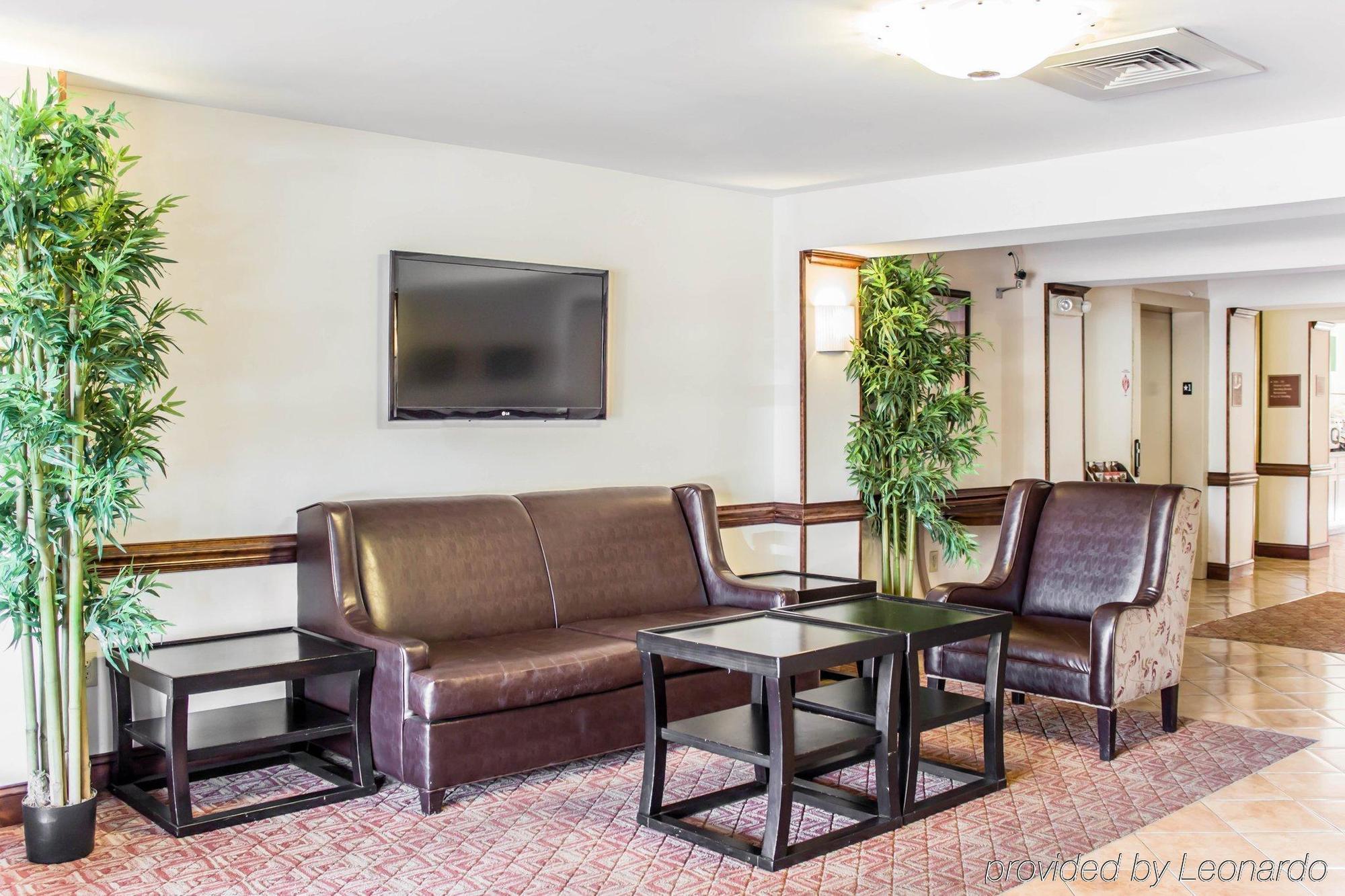 Quality Inn Raleigh Downtown Экстерьер фото
