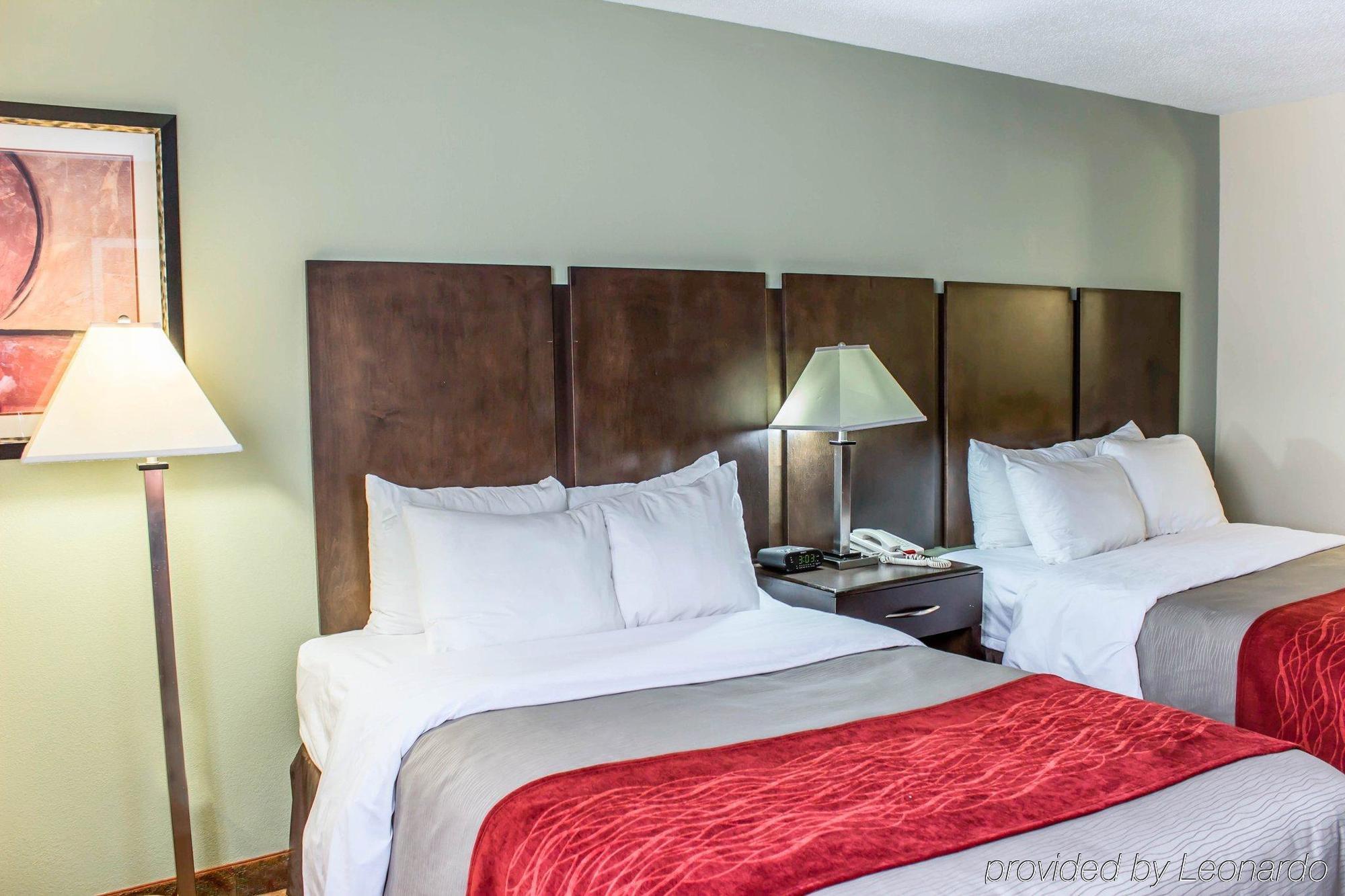 Quality Inn Raleigh Downtown Экстерьер фото